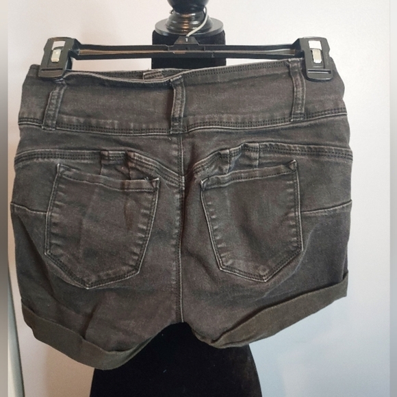 Forever 21 Black Jean Shorts Size Small - Picture 3 of 6